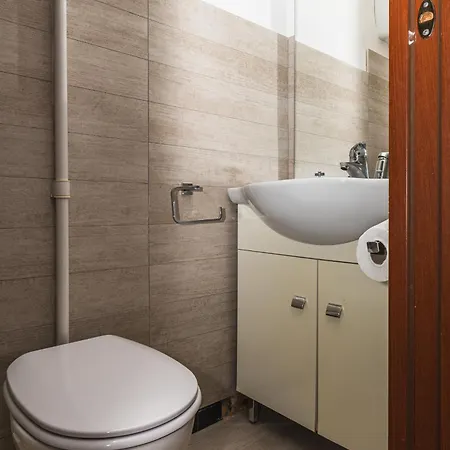 Πανσιόν - L'ancora