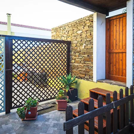 - L'ancora Πανσιόν