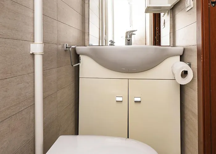 - L'ancora 招待所 3*